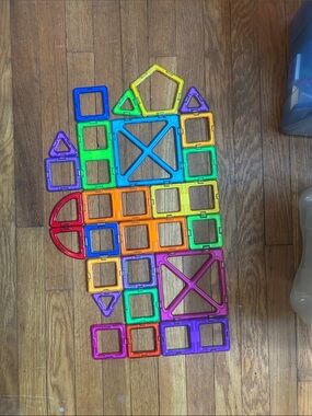 Colorful Magnetic Building Tiles Set for Kids - Multicolor